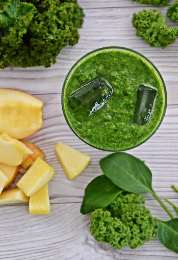 Grünkohlsmoothie von oben