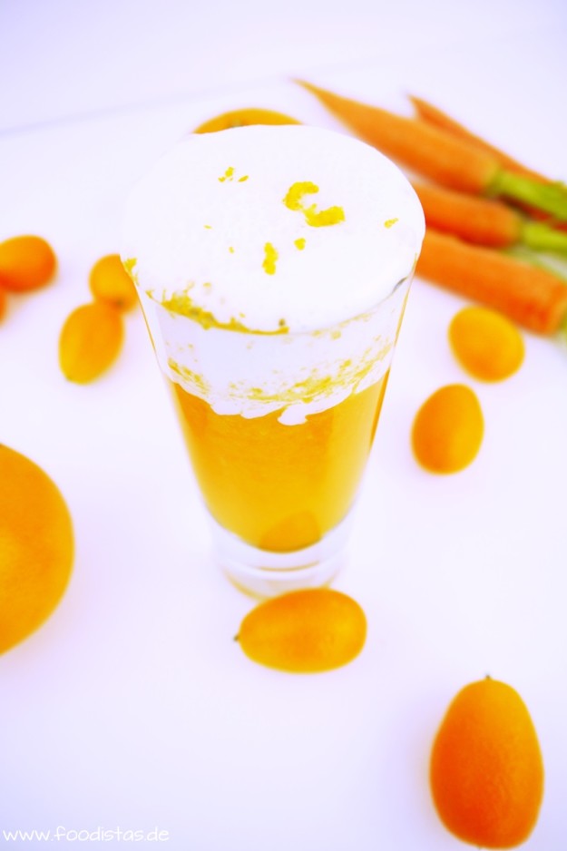 Smoothie_Möhre_Orange_Kumquats_Kokos_Hochformat 2