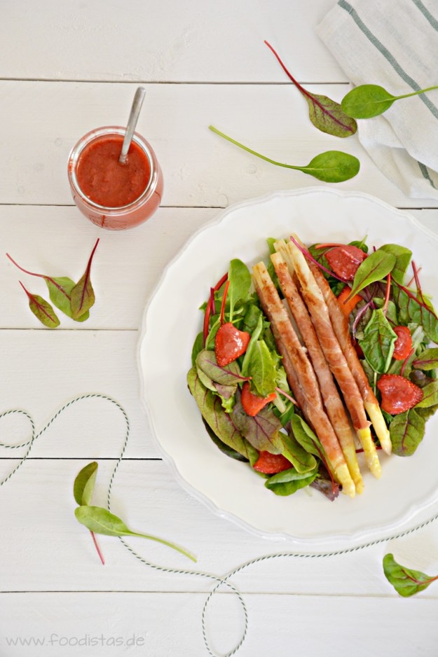 gebratener Spargel mit Erdbeersalsa