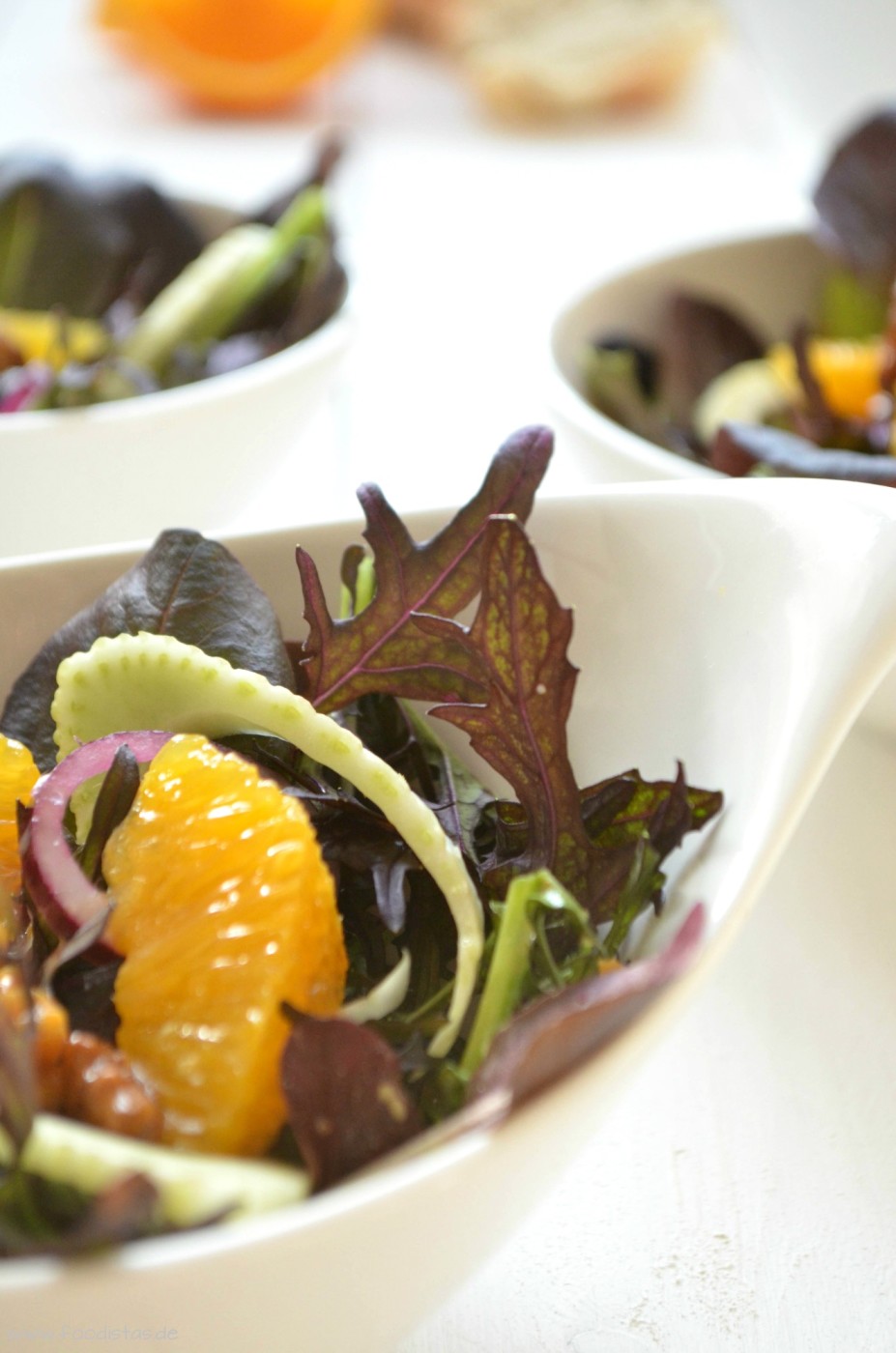 Lila Salat mit Orangen und Fenchel dazu Honig-Senf-Dressing › foodistas.de