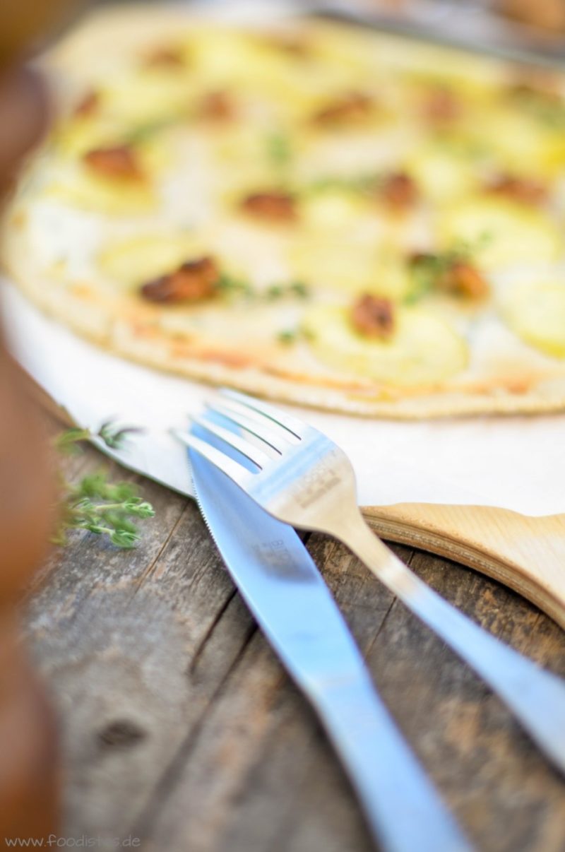 Kartoffel Flammkuchen mit Walnüssen und Honig, Flammkuchen › foodistas.de