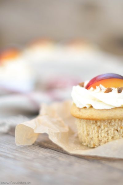 Pflaumen-Mandel Cupcake Rezept, Cupcakes mit Pflaumen › foodistas.de
