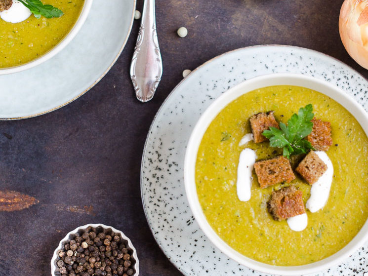 Hausmannskost feinste Erbsensuppe