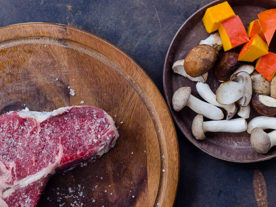 t‑bone-sandwich-mit-steinpilzen-und-kuerbismayonaise-14-von-56