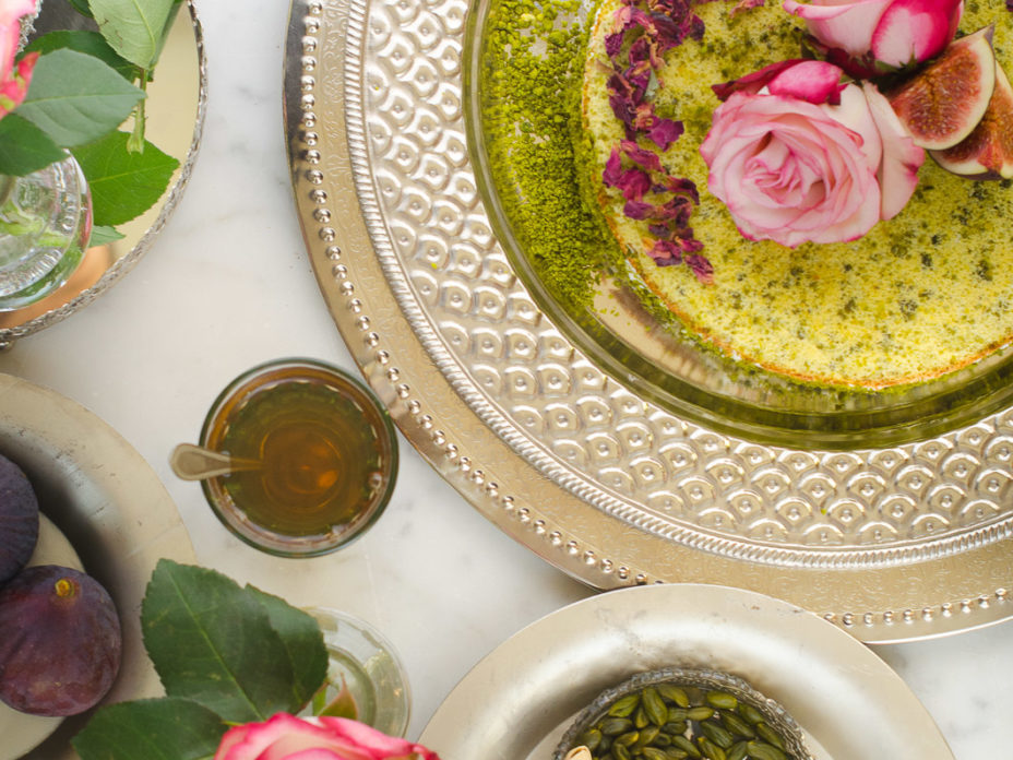 marokkanischer-pistazienkuchen-mit-kardamom-und-rosenwasser