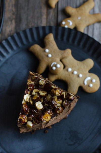 Lebkuchentorte mit karamellisierten Haselnüssen, Schokoladen Ganache ...