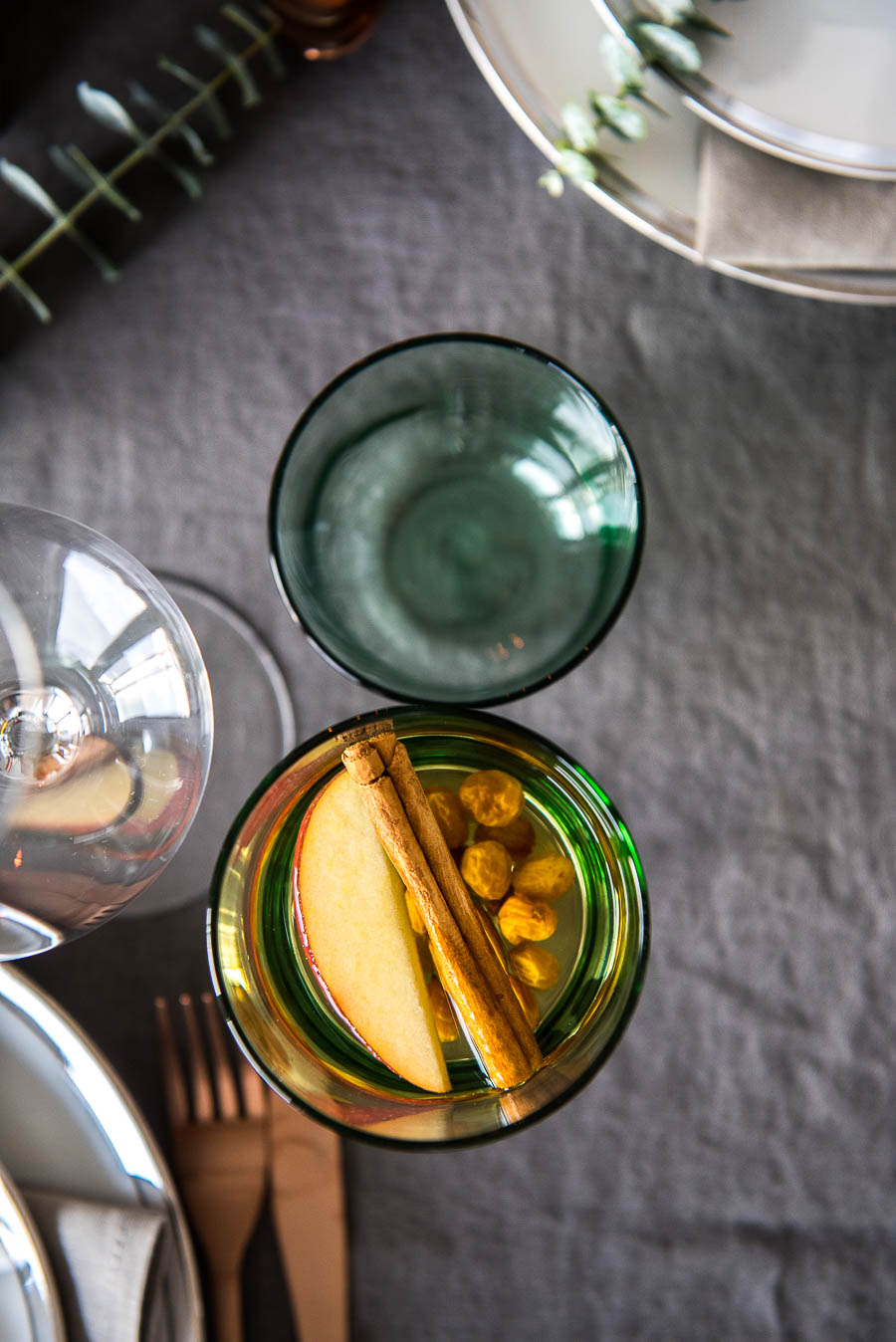 Kalter Apfel mit Rum Rosinen › foodistas.de