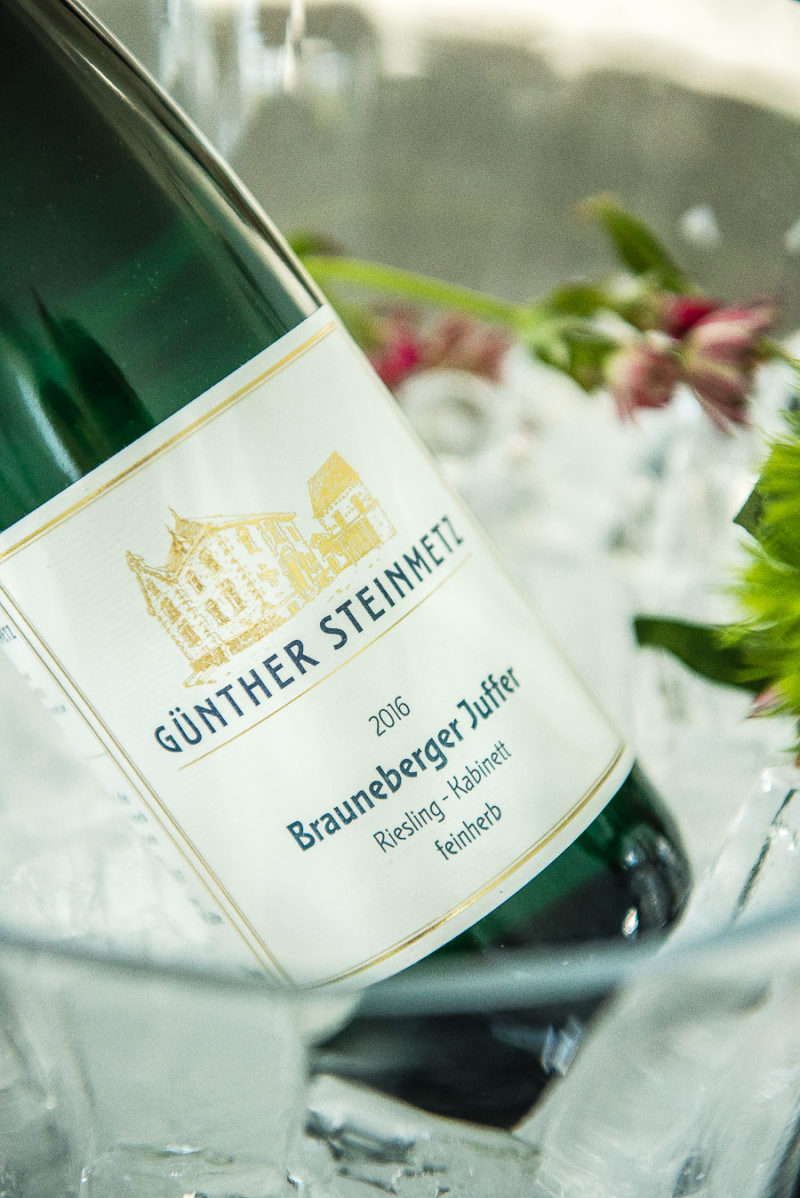 Waldmeister-Portwein-Zabaione mit Erdbeeren, Dessert Waldmeister ...