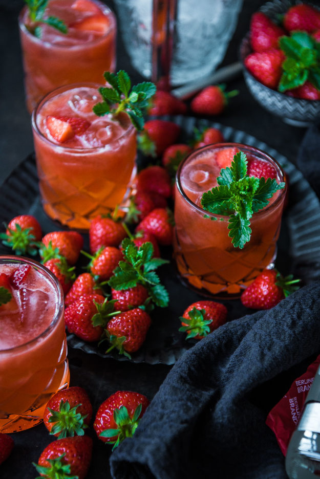 Strawberry Vodka Cooler