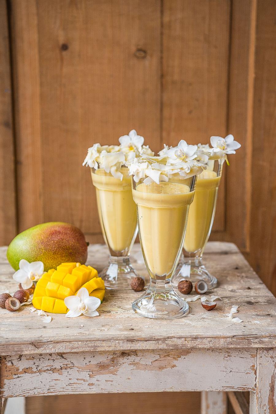 Exotischer Ananas Mango Milchshake, Foodistas Fizzy Friday, Mocktail ...