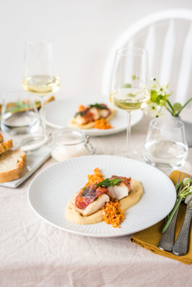 Fisch Saltimbocca mit Linsen und Bohnen