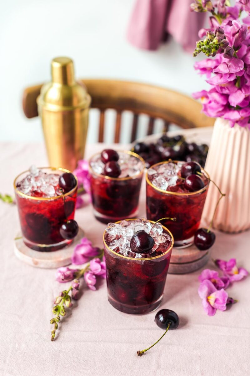Rezept Cherry Smash und Ziegenkäse-Terrine mit Balsamico-Kirschen ...