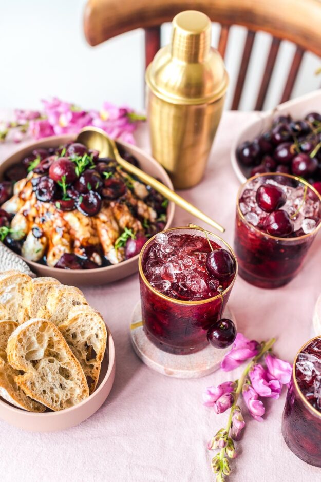 Tag der Freundschaft Ziegenkäseterrine Kirsch Drink
