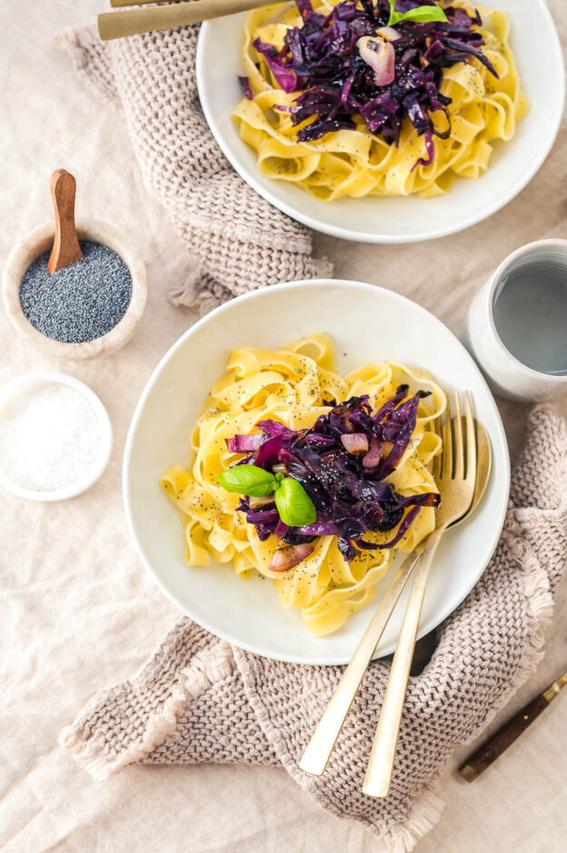 Rotkohl Mohn Pasta