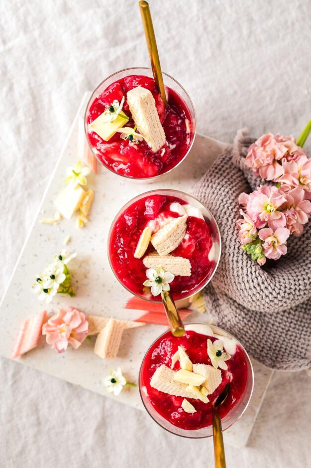 Rhabarber Dessert mit Mascarpone-23