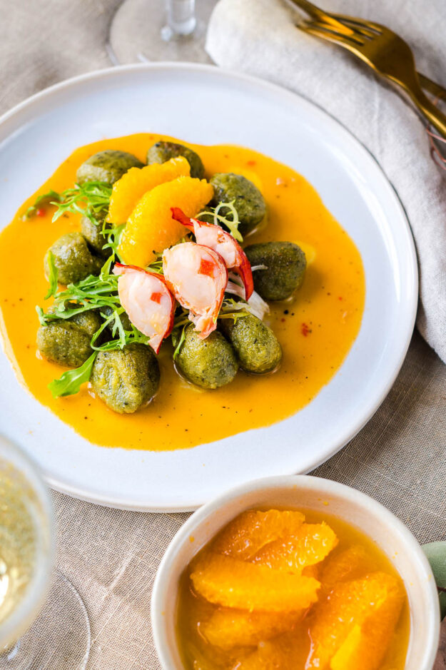 festliche Gnocchi mit Hummer in Orangenmarinade-35